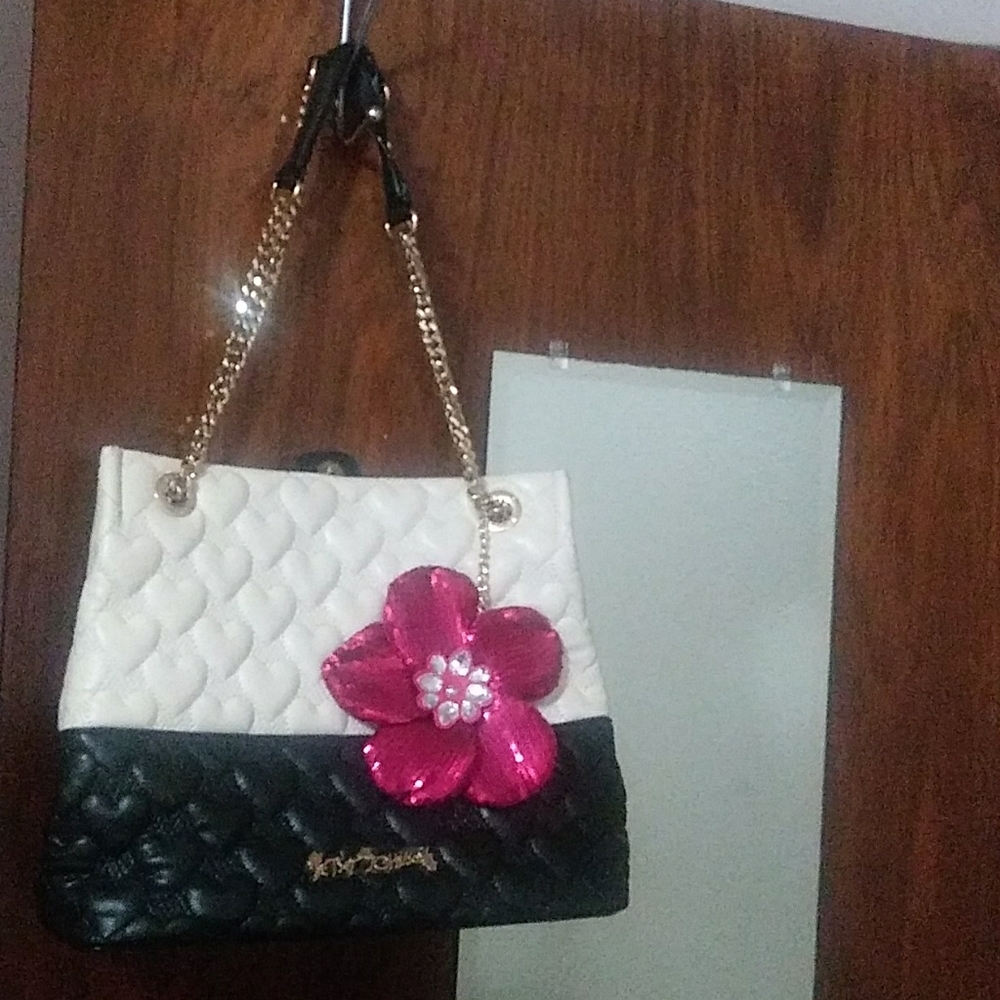 FIRM Betsey Johnson sequin quilted heart tote